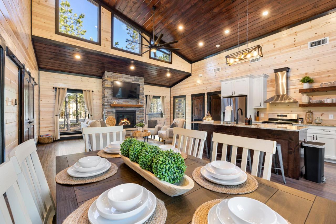 New Luxury Cabin, Hot Tub, Forest Views,Hotel Style Amenities Broken Bow Exterior foto