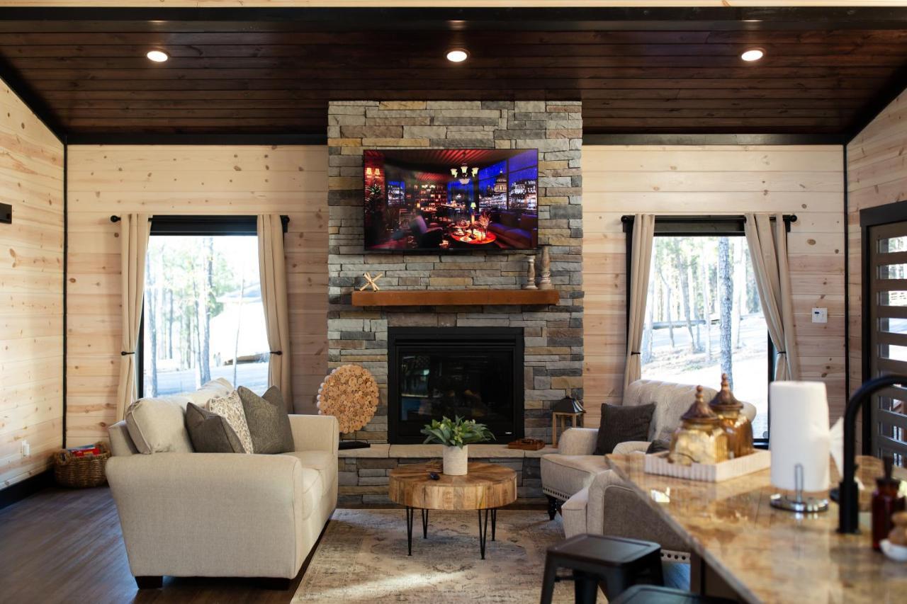 New Luxury Cabin, Hot Tub, Forest Views,Hotel Style Amenities Broken Bow Exterior foto
