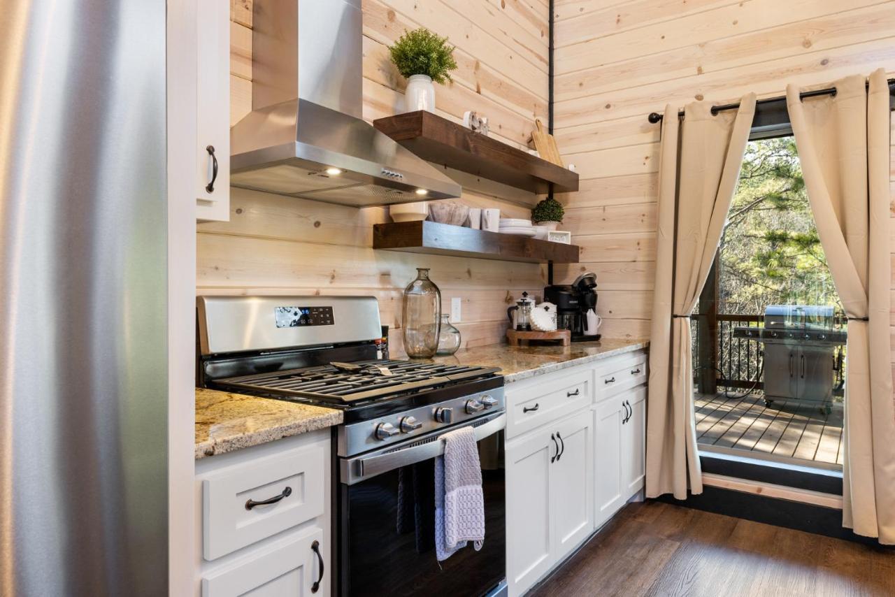 New Luxury Cabin, Hot Tub, Forest Views,Hotel Style Amenities Broken Bow Exterior foto